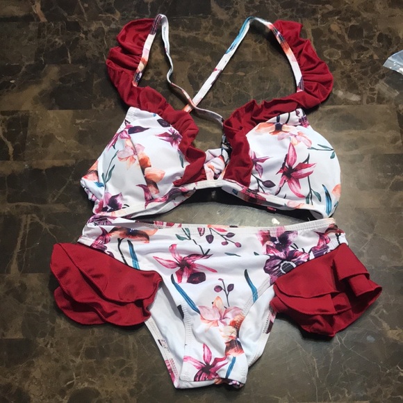 🎉Red and White Floral Bikini with Red Frill Trim! Bottom! - Picture 4 of 4
